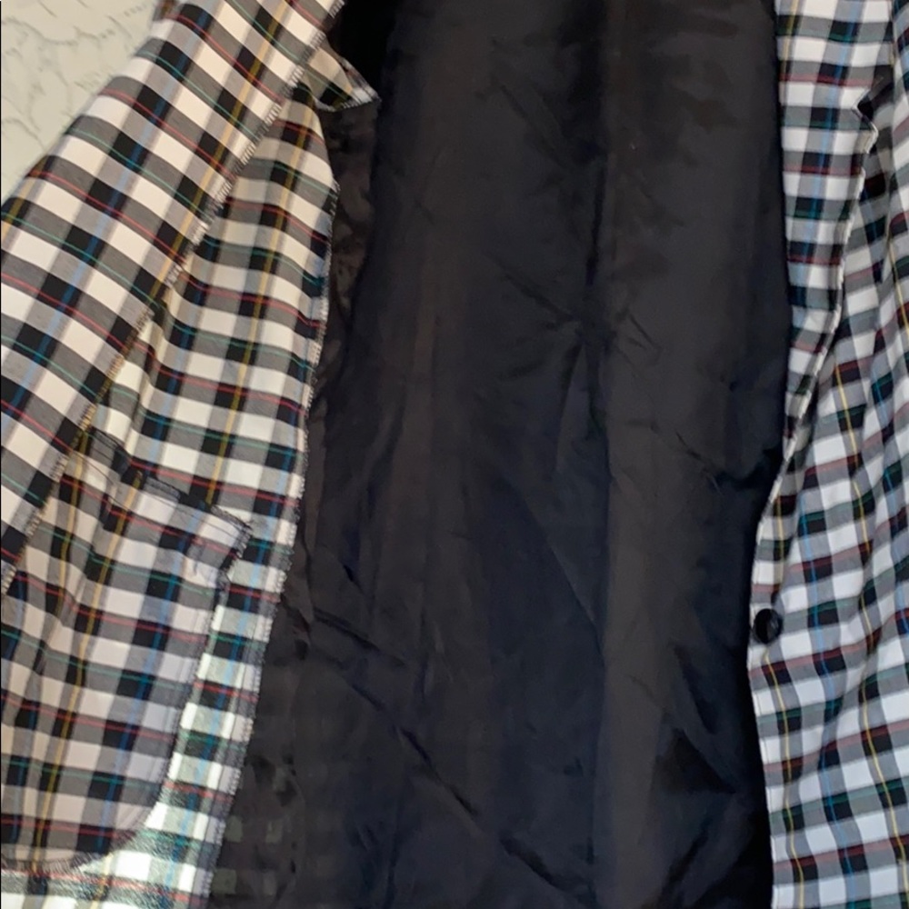 Blazer - Picture 12 of 14